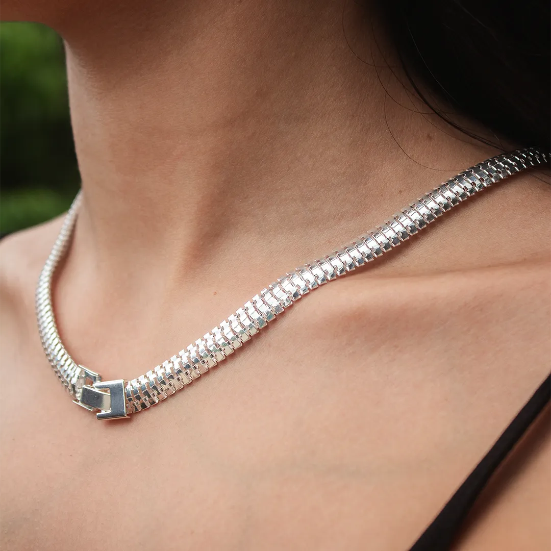 COLAR ESCAMA DUPLA COM FECHO GAVETA COLAR ESCAMA DUPLA COM FECHO GAVETA